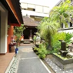 Puri Anom Guest House